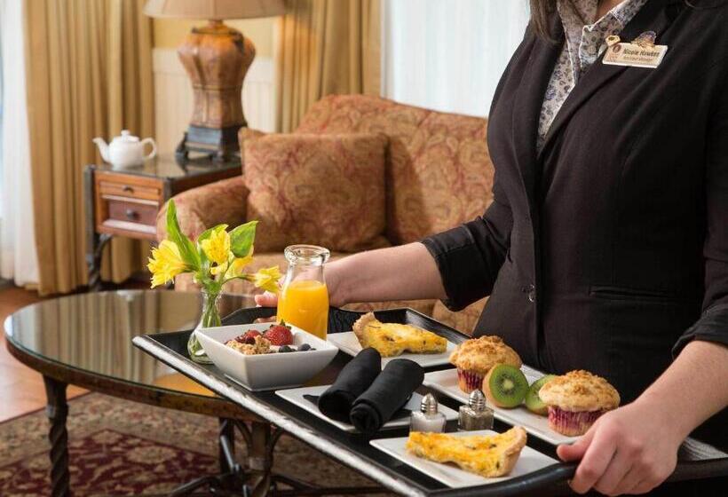 Номер Deluxe Кровать Кинг с Видом, Grand Harbor Inn