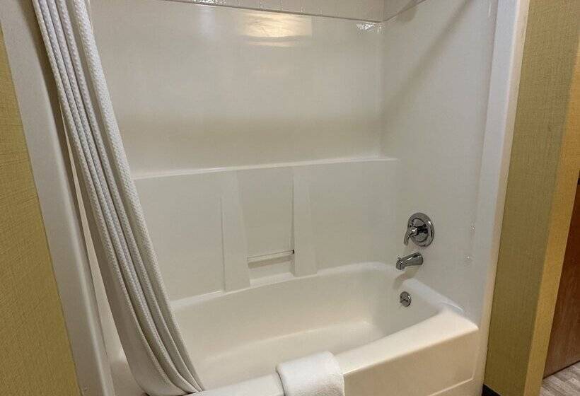 Family Suite, Timberland Inn & Suites