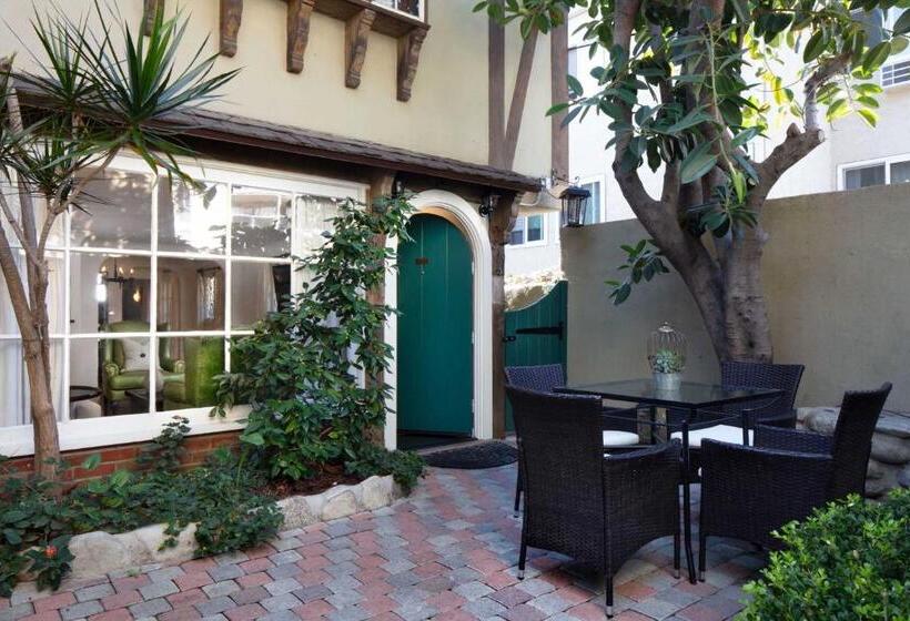 Апартаменты Deluxe 1 Спальня, The Charlie West Hollywood