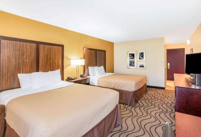 Номер Deluxe, La Quinta Inn & Suites By Wyndham Floresville