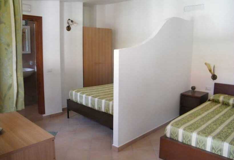 Номер Стандарт Трехместный, Villaggio Tabu