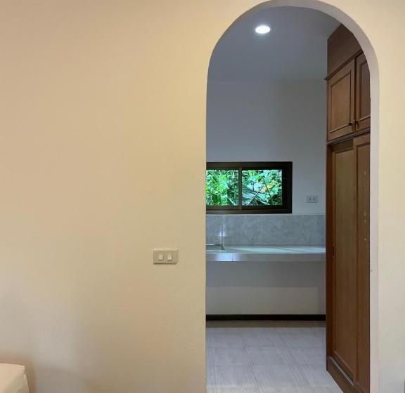 Номер Deluxe, The Vatika Resort And Spa