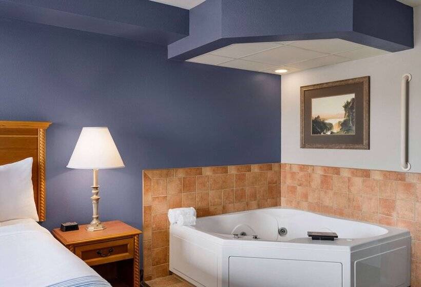 Номер Deluxe Адаптированный для Инвалидов, Americinn By Wyndham Laramie Near University Of Wyoming