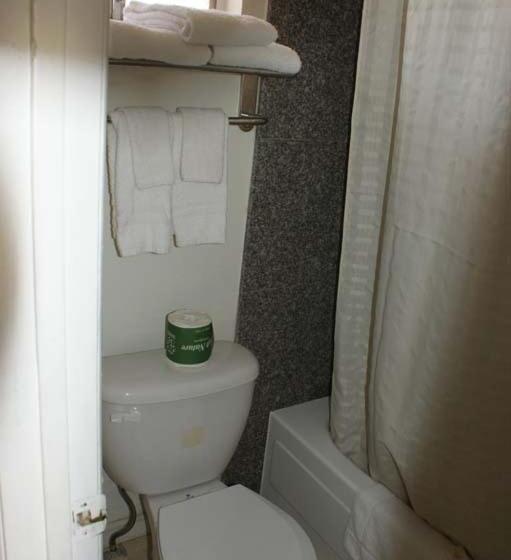 스탠다드 룸 킹사이즈 침대, Hwy Express Inn And Suites