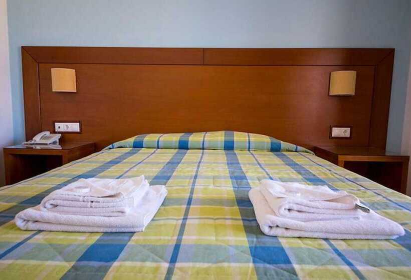 חדר סטנדרט יחיד, Navarone