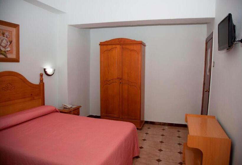 Standard-huone, Hostal Paris