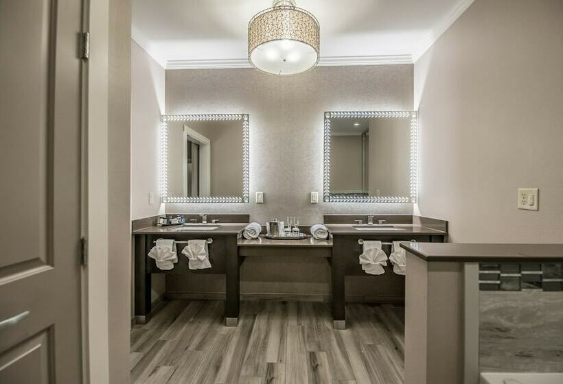 Номер Deluxe Кровать Куин, Bear River Casino Resort
