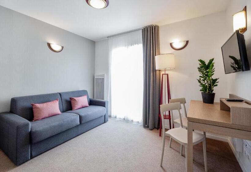 Апартаменты 2 Спальни, Appart City Confort Niort Centre