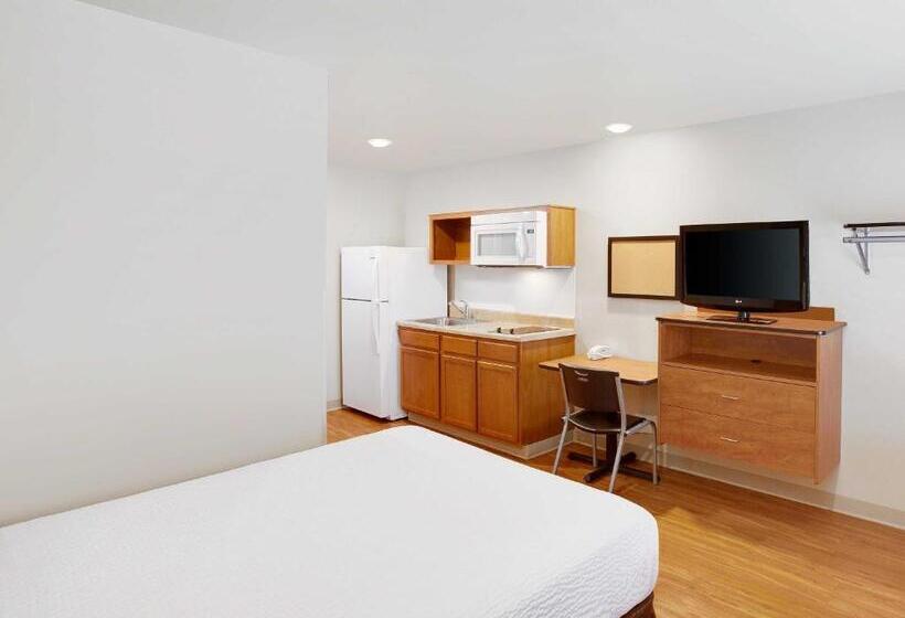 Студия Стандарт, Woodspring Suites College Station