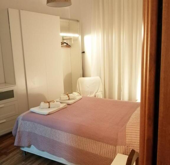 اتاق استاندارد, Mediterraneo Travel