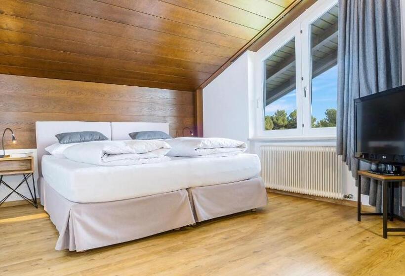家庭间, Boutique Hotel Olympia