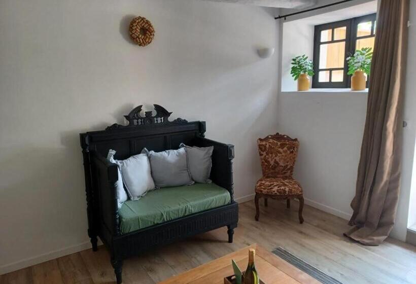 Номер Стандарт Вид на Сад, Domaine L Esprit D Antan