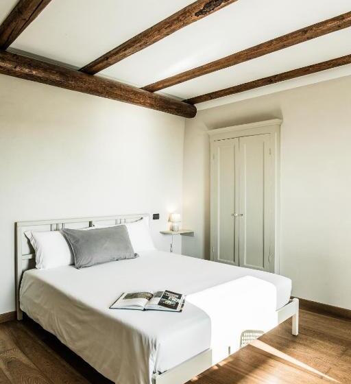 Номер Стандарт Вид на Горы, La Casa Di Roby 2 Studio La Morra, Con Piscina