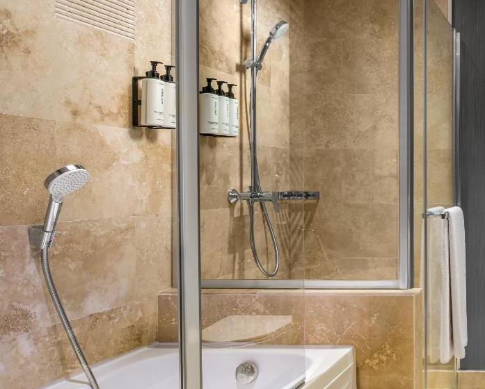 キングサイズベッドのスタンダードルーム, Crowne Plaza   Istanbul Tuzla Viaport Marina, An Ihg