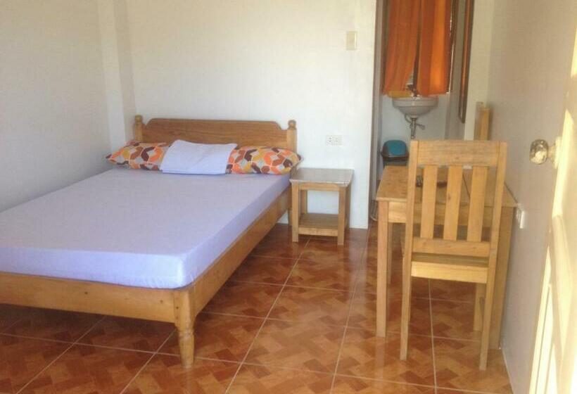 Номер Deluxe, Lotus Sun & Waves Beach Resort