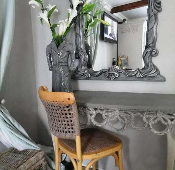 Номер Стандарт, The Place Guesthouse Parys