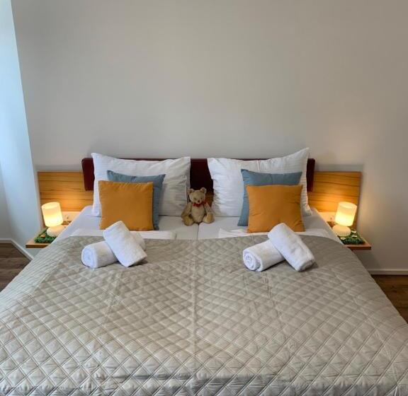 Апартаменты 1 Спальня с Террасой, Motel55   Nettes Hotel Mit Self Check In In Villach, Warmbad