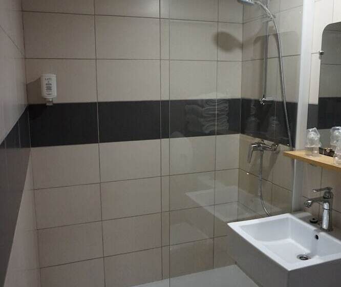 Номер Стандарт, Acotel Logis Hôtels
