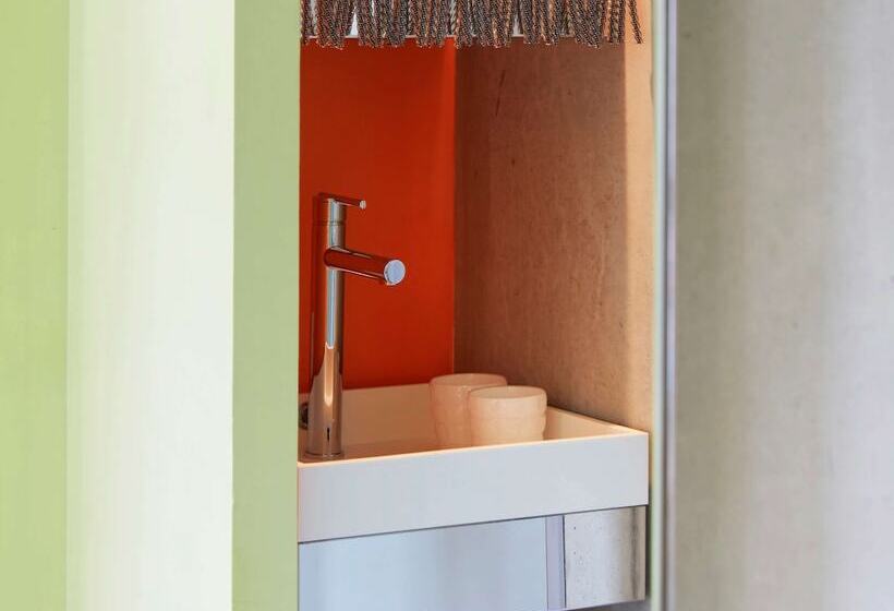 חדר סטנדרט, Mama Shelter Lyon