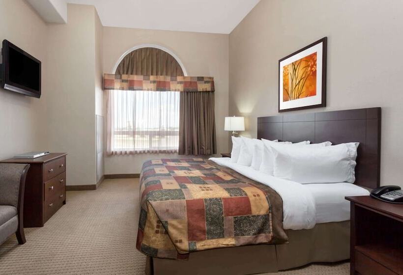 Люкс, Ramada By Wyndham Weyburn
