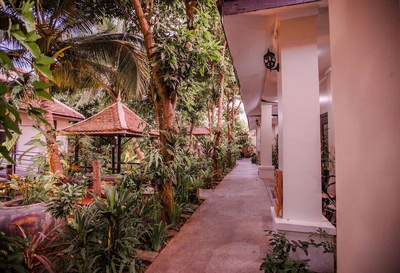 Семейный Номер, The Sanctuary Villa Battambang