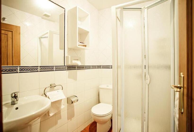 Habitación Estándar, Fonte De San Roque