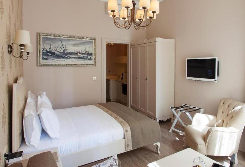 سوییت جونیور, Louis Appartements Galata