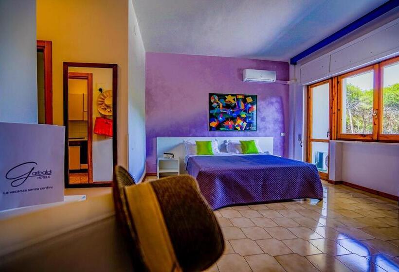 استودیوی استاندارد, Gh Campoverde Village