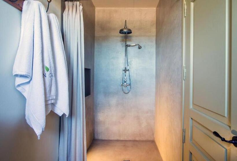 Полулюкс Повышенной Комфортности, Can Casi House