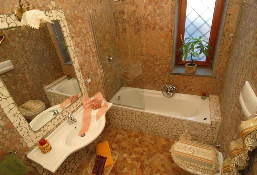 اتاق استاندارد سه نفره, La Dimora Le Fumarole Rooms