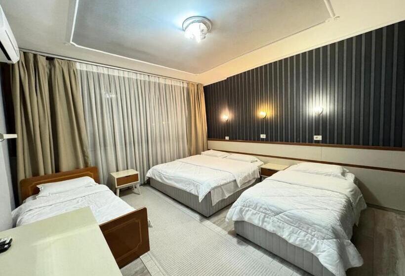 家庭间, Kocibelli Pool & Spa
