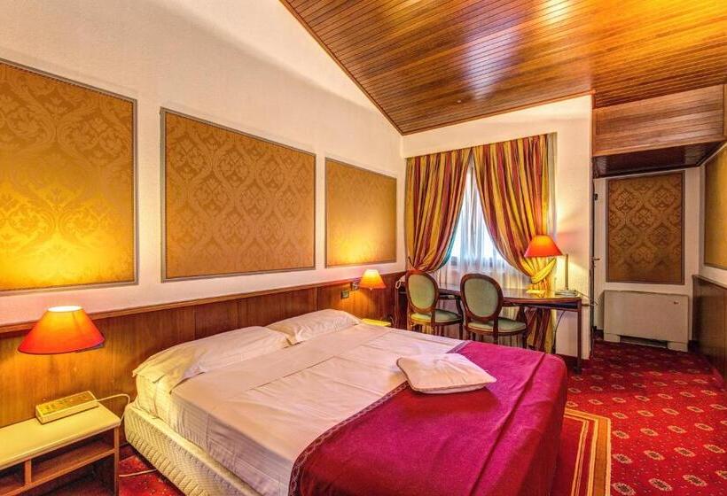 Номер Стандарт, Motel Regal