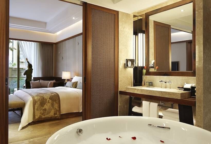 Люкс, Intercontinental Kunming, An Ihg