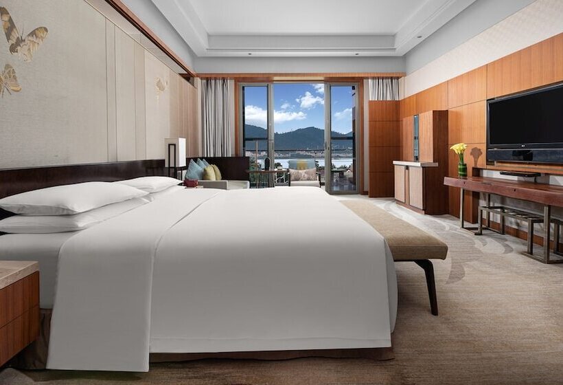 Номер Премиум, Intercontinental Kunming, An Ihg