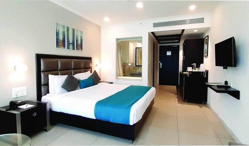 اتاق لوکس, The Hq