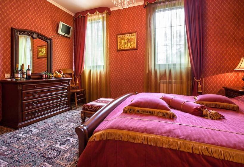 ویلای یک اتاق خوابه با استخر شنا, Villa Anna