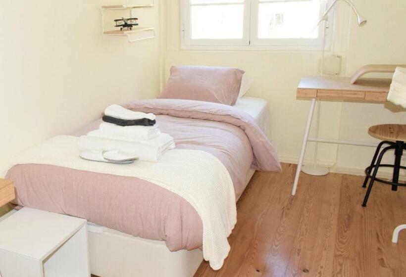 اتاق استاندارد, Majesticlara Lisbon Guest House