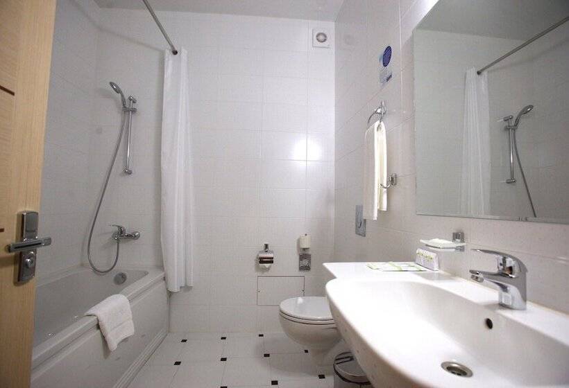 سوییت جونیور, Aerootel Krasnodar