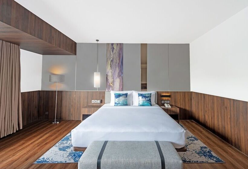 Люкс Повышенной Комфортности, Oakwood Hotel & Apartments Taman Mini Jakarta