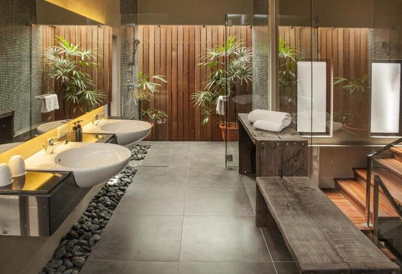 Люкс, The Ranee Boutique Suites