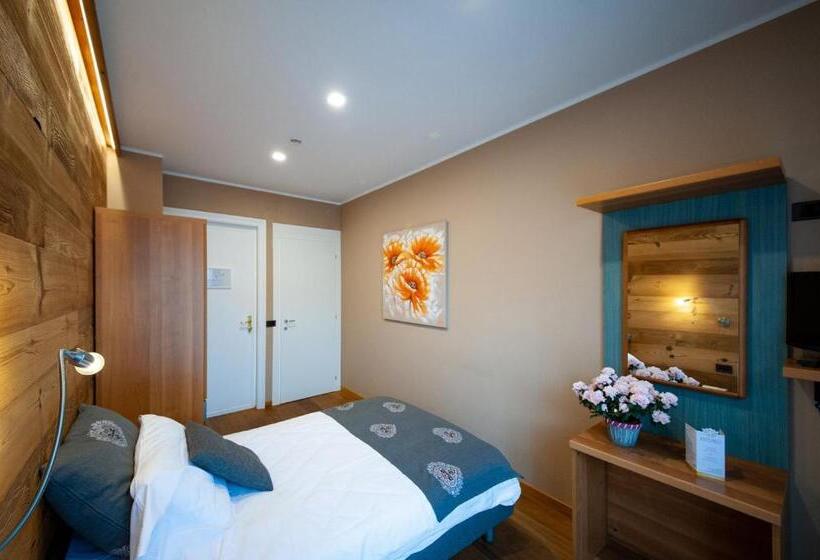 豪华单人间, Albergo San Carlo