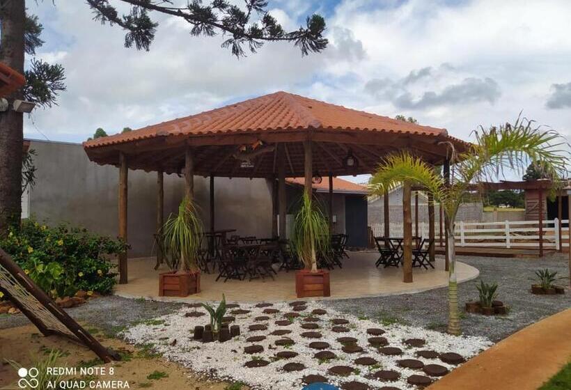 샬레, Chalés Rústicos E Românticos   Na Terra Das Cachoeiras
