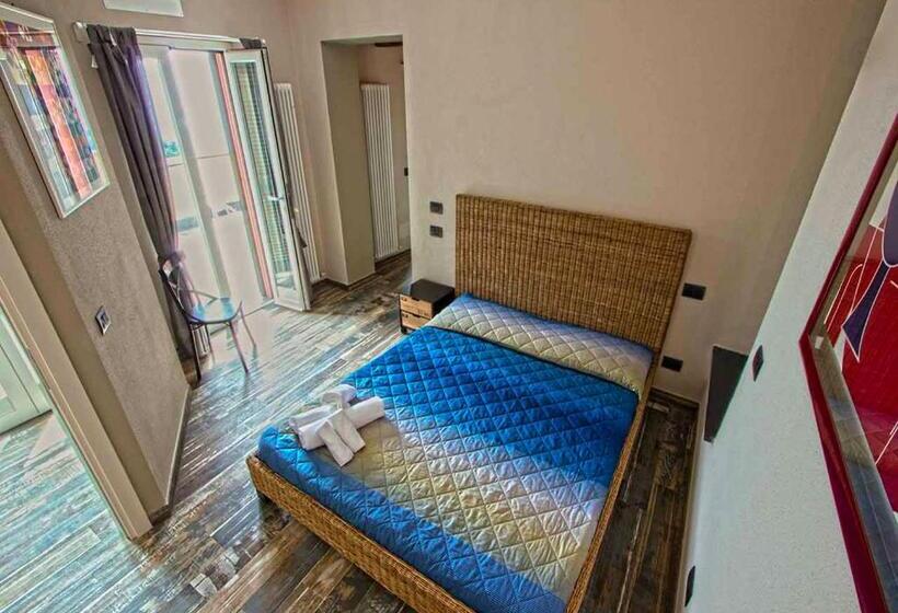 Четырехместный Номер Стандарт, Oltremare Guest House