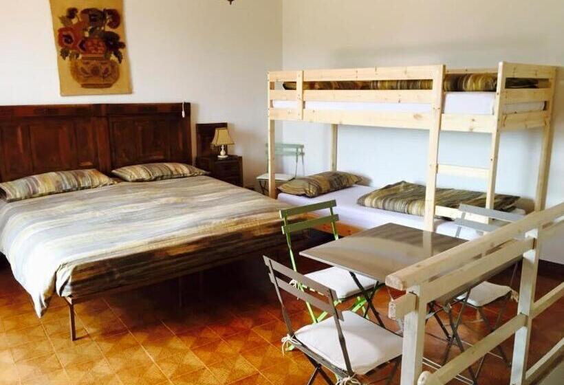 Дом 1 Спальня, La Corte Del Borgo