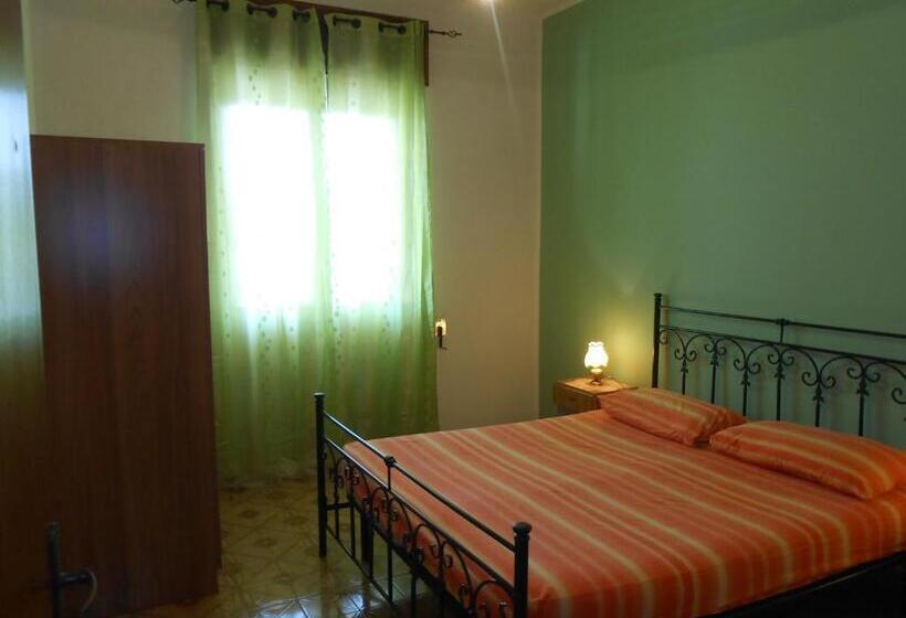 Дом 4 Спальни, Residence Stefano