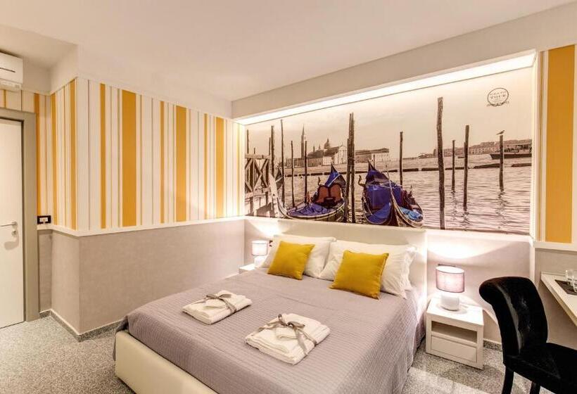 Номер Deluxe, Liberty Rome Suites   Liberty Collection