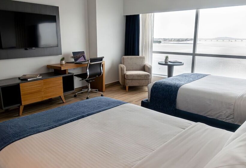 Номер Стандарт 2 Двуспальные Кровати, Wyndham Guayaquil, Puerto Santa Ana