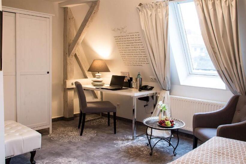 Номер Стандарт, Via Regia   Vias Hotels