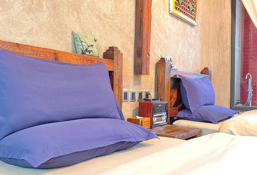 Номер Стандарт, Old Story Inn Dali Ancient Town