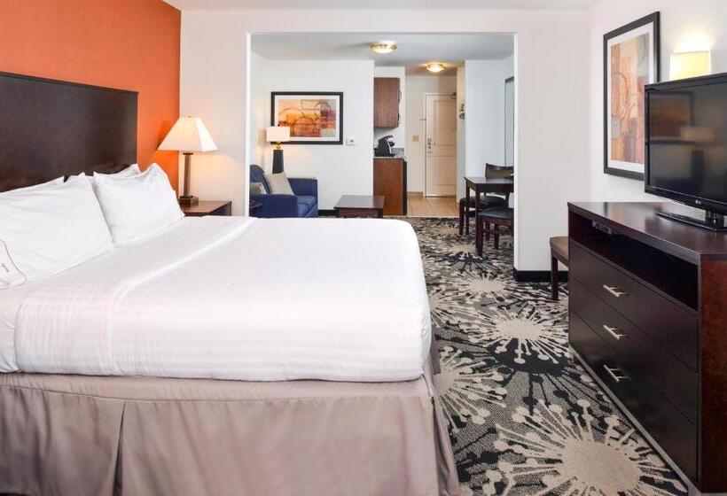 Люкс Кровать Кинг, Holiday Inn Express & Suites Greenfield, An Ihg